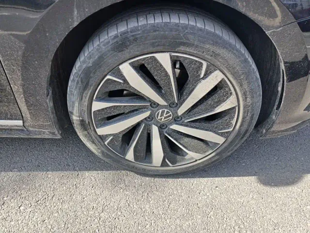 Volkswagen Passat — Фото автомобиля 8