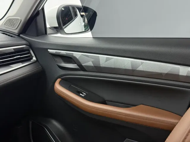Geely Vision X6 — Фото автомобиля 9