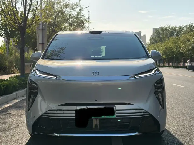 Buick Zhijing Shijia — Фото автомобиля 2