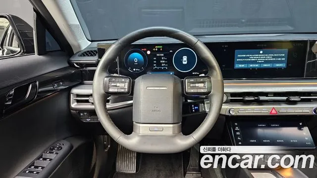 Hyundai Grandeur Grandeur (GN7) 2.5 Бензин 2WD — Фото автомобиля 13