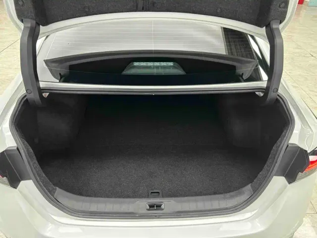 Nissan Teana — Фото автомобиля 21
