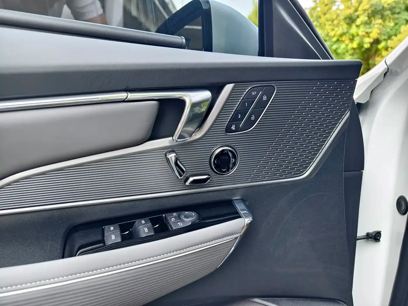 Buick Buick E5 2024 Model Premium Standard Range Audio-Visual Edition — Фото автомобиля 13