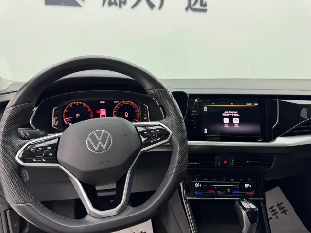 Volkswagen Passat — Фото автомобиля 11