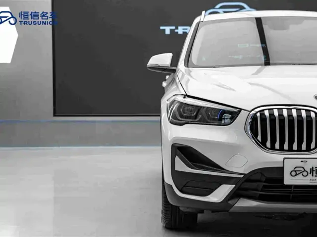 BMW X1 — Фото автомобиля 8