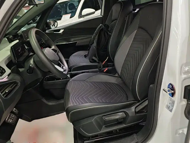 Volkswagen ID.3 — Фото автомобиля 14