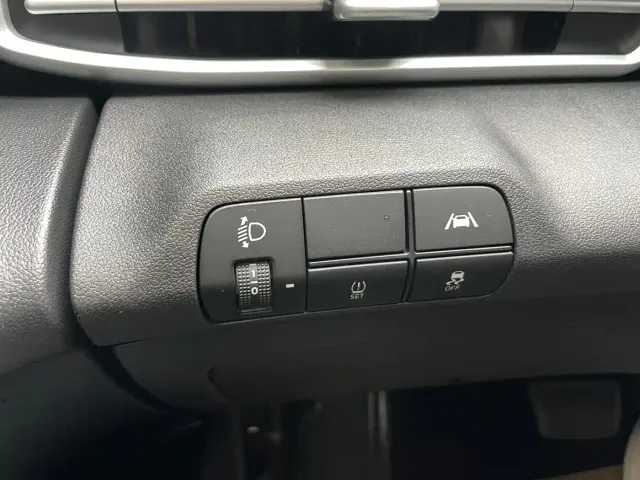 Hyundai Elantra — Фото автомобиля 13