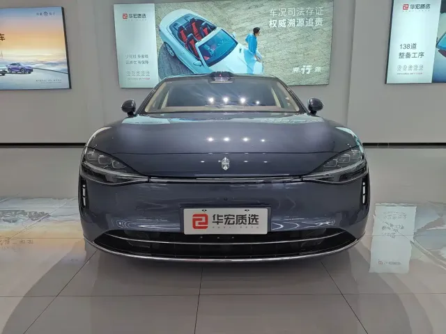 Stelato S9T — Фото автомобиля 2
