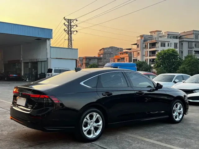 Honda Accord — Фото автомобиля 7