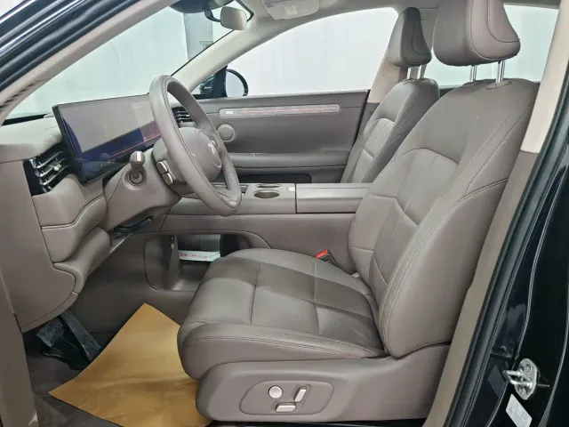 IM Motors LS6 — Фото автомобиля 7