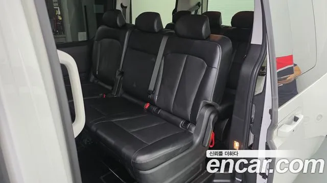 Hyundai Staria — Фото автомобиля 11