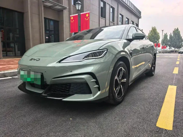 BYD Seal 06 GT — Фото автомобиля 3