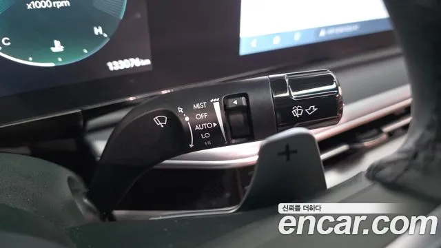 Hyundai Grandeur GN7 — Фото автомобиля 30