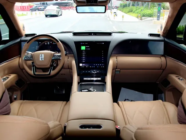 BYD U8L — Фото автомобиля 21
