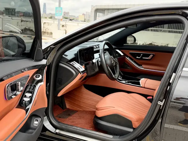 Mercedes-Benz S-Class — Фото автомобиля 4