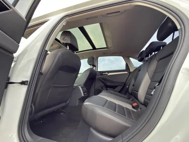 Volkswagen Sagitar — Фото автомобиля 6