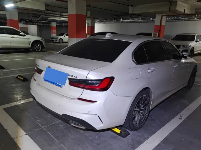 BMW 3 Series — Фото автомобиля 5