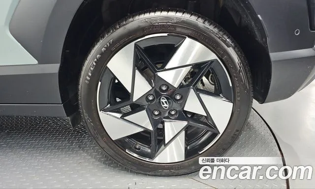 Hyundai Kona SX2 — Фото автомобиля 6