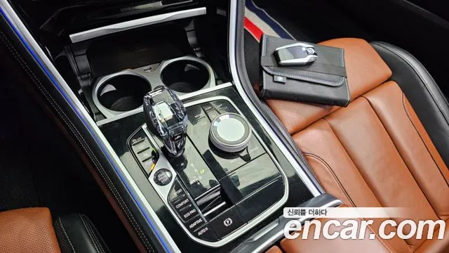 BMW 8-Series — Фото автомобиля 9