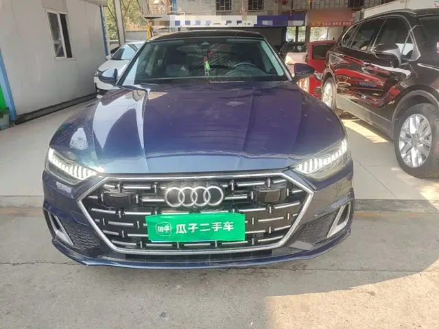 Audi A7L — Фото автомобиля 2