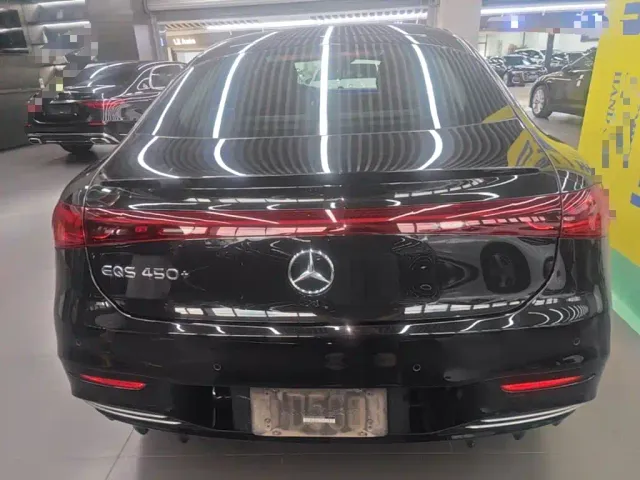Mercedes-Benz EQS — Фото автомобиля 5