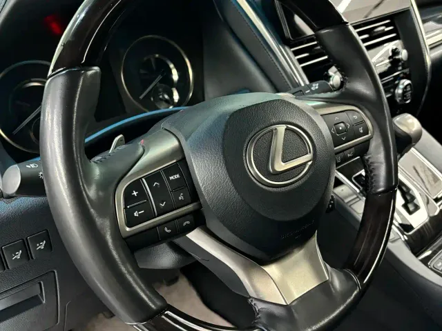 Lexus LM — Фото автомобиля 9