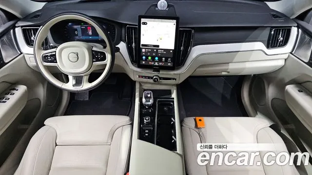 Volvo XC60 Generation 2 — Фото автомобиля 7