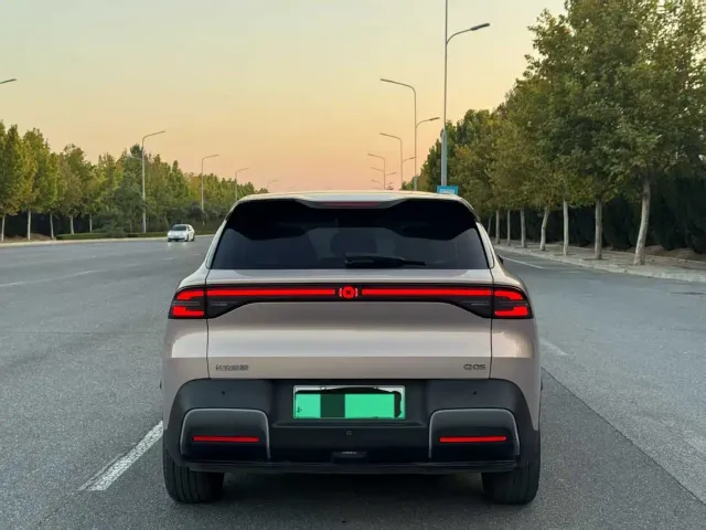 Changan Qiyuan Q05 — Фото автомобиля 8