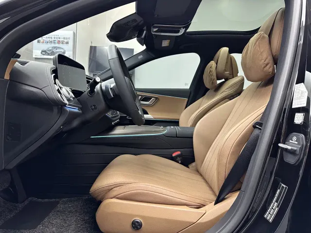 Mercedes-Benz E-Class — Фото автомобиля 10