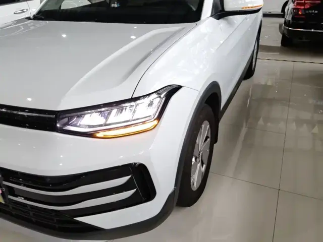 Volkswagen Tharu — Фото автомобиля 23