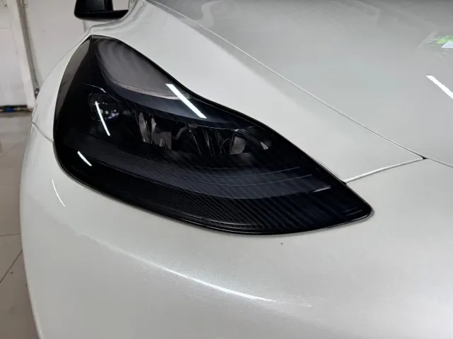 Tesla Model Y — Фото автомобиля 4