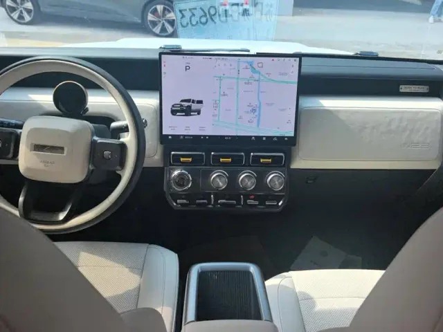 iCAR V23 — Фото автомобиля 12