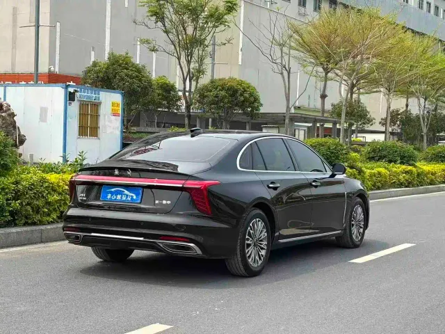 Hongqi H5 — Фото автомобиля 5