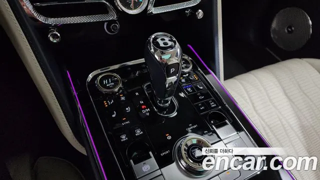 Bentley Flying Spur — Фото автомобиля 9