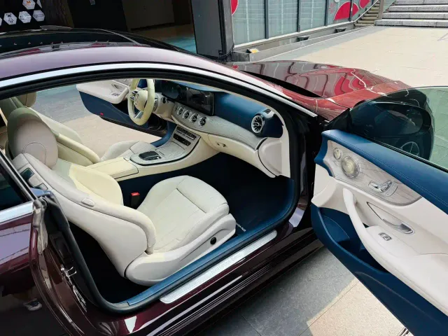 Mercedes-Benz E-Class — Фото автомобиля 7