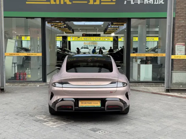 Xiaomi SU7 — Фото автомобиля 5