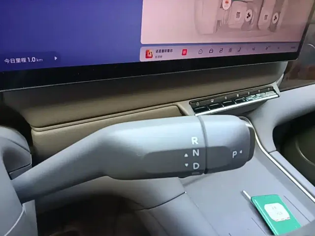 IM Motors LS6 — Фото автомобиля 13