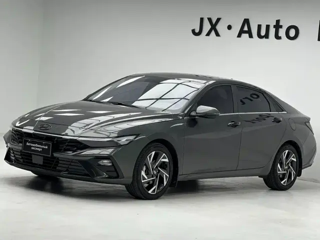 Фотография автомобиля — Hyundai Elantra