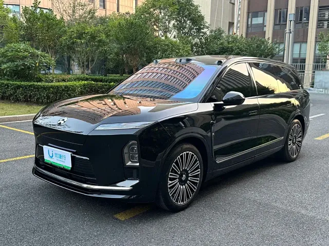 Фотография автомобиля — Nio ES8