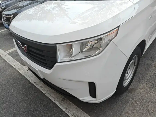 Wuling Zhengcheng — Фото автомобиля 23