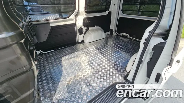 Hyundai Staria Staria L3.5 Карго 3 места — Фото автомобиля 29