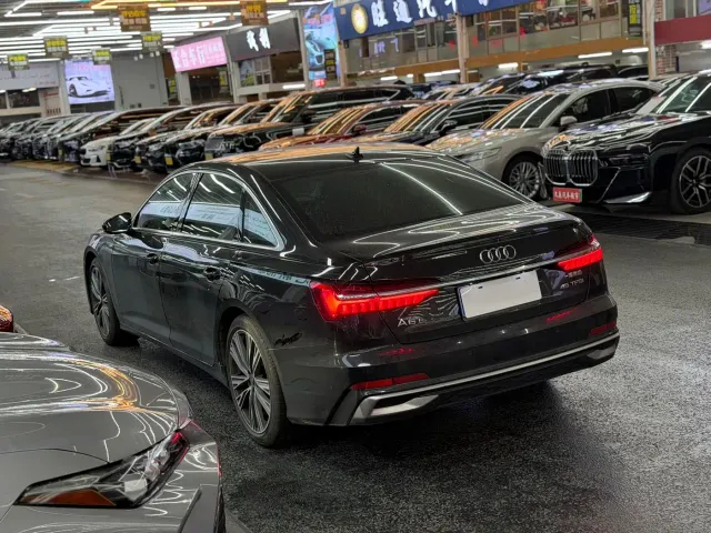 Audi A6L — Фото автомобиля 7
