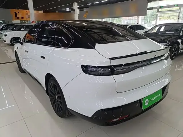 Leapmotor B01 — Фото автомобиля 4