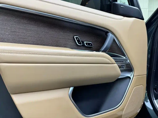 Land Rover Range Rover — Фото автомобиля 15