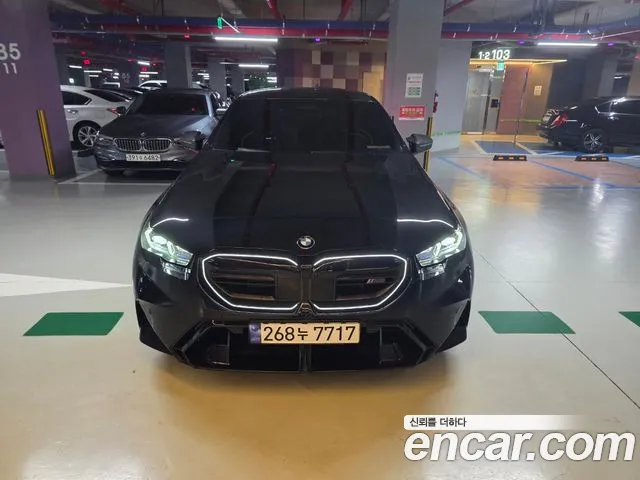 Фотография автомобиля — BMW M5 G90