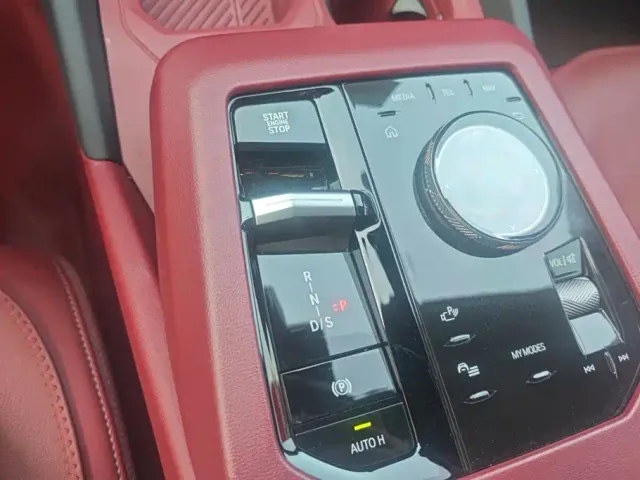 BMW 5 Series — Фото автомобиля 16