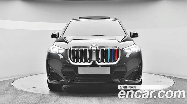BMW X1 U11 — Фото автомобиля 2