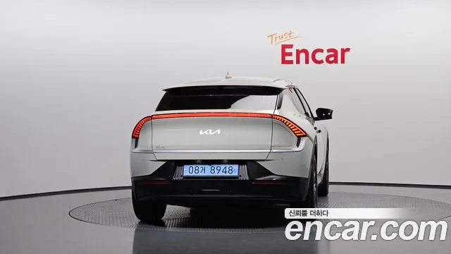 Kia EV6 — Фото автомобиля 4