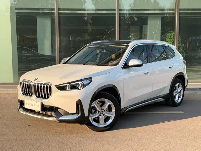 BMW X1 — Фото автомобиля 3