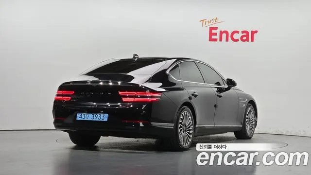 Genesis G80 RG3 — Фото автомобиля 2
