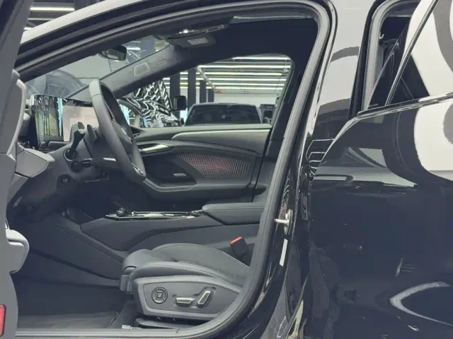 Audi A6L e-tron — Фото автомобиля 8